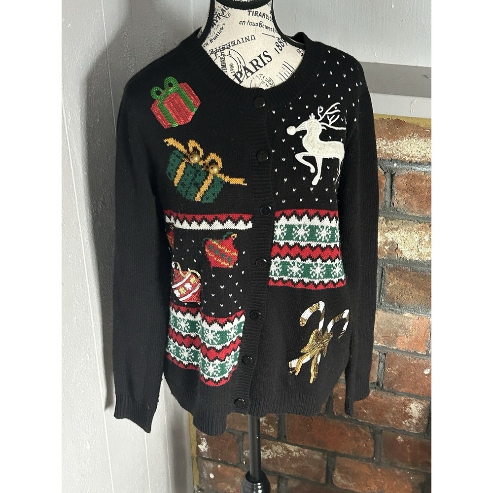 Women Holiday Traditions Christmas Button Up Ugly Sweater  M Reindeer‎ festive